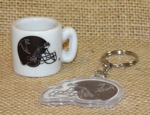 NFL Gift Set Atlanta Falcons Mini Mug and Key Chain Super Fan Lot - Picture 2 of 2