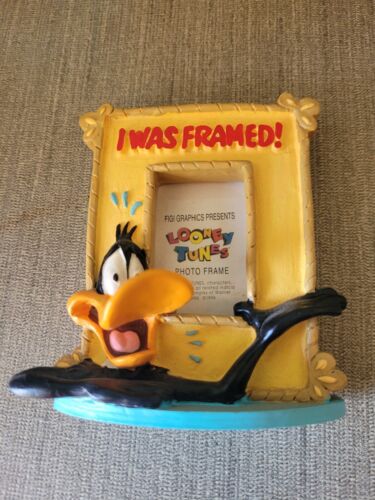Vintage 1994 Daffy Duck Looney Tunes Stand Up Novelty Photo Frame 3"W X 3.5"T - Picture 1 of 2