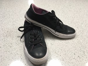 black converse womens size 9