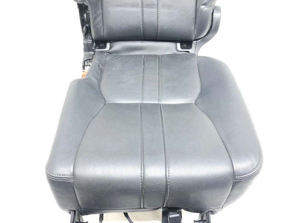 Land Rover Discovery LR4 2010-2014 SEGUNDA FILA ASIENTO TRASERO IZQUIERDO DEL CONDUCTOR FABRICANTE ORIGINAL NEGRO. Foto 3 de 4