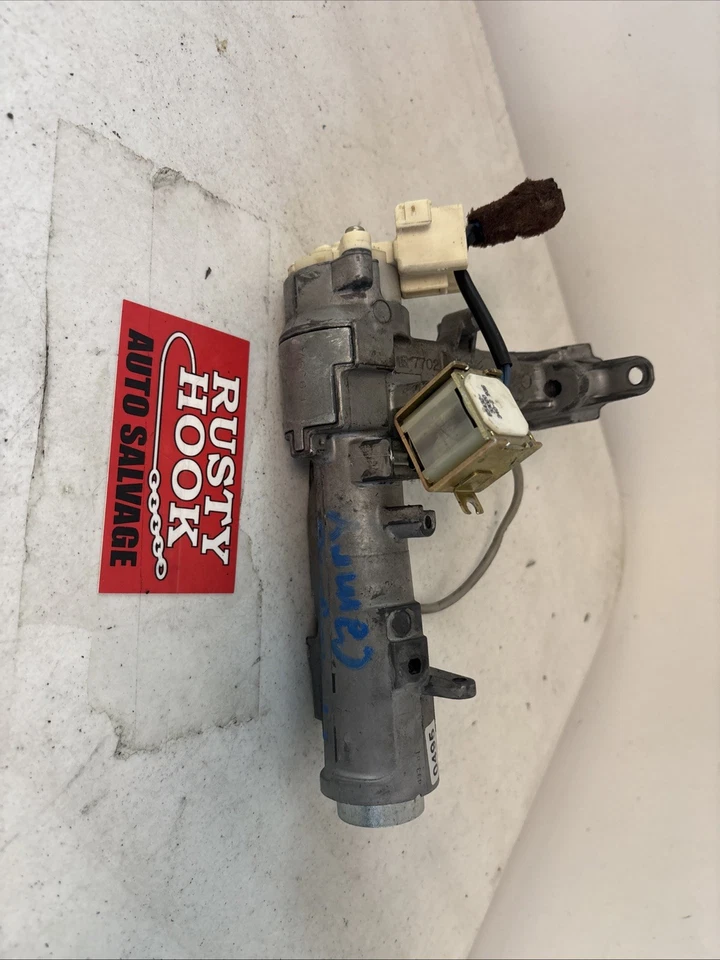 1997 Toyota Camry conjunto de interruptor de ignição e chave com 3 cilindros de trava 45020-33-4 - Imagem 3 de 4