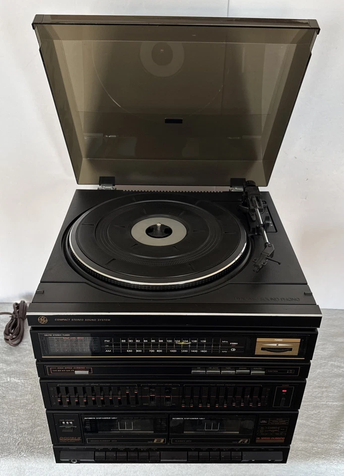 Sistema estéreo compacto GE #11-1000 AM/FM estéreo 2 cassette fono ecualizador leer Foto 3 de 4
