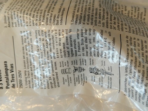 Cooper Wiring Devices Three-way Lamp Holder 925ABD New, Sealed In Package - Picture 9 of 9