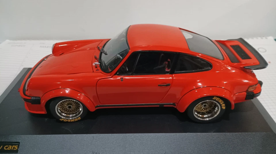 EXOTO 1/18 Porsche 934 RSR Plain Body Orange Compétition NO BOX - Immagine 2 di 4