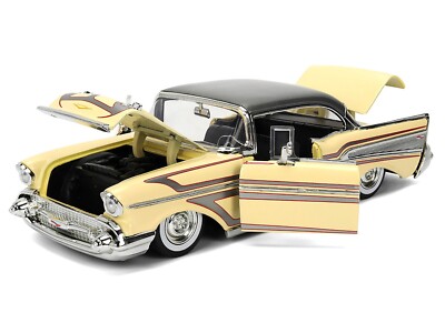 【廃番】1957 Chevy Bel Air クリーム Jada 1/24 1957 CHEVROLET BEL AIR CREAM 1/24 DIECAST MODEL CAR BY JADA 36345