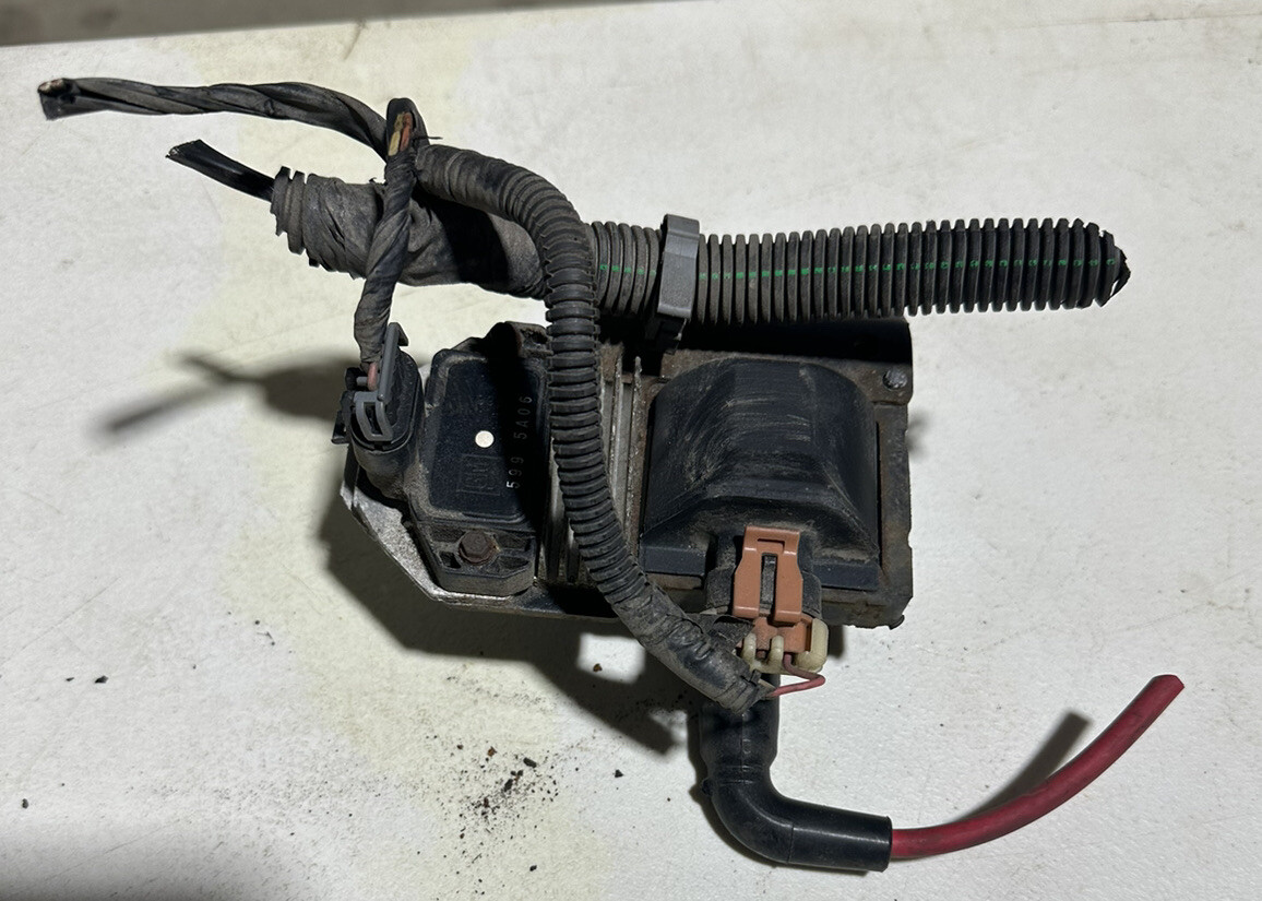 1996 2006CHEVROLET ASTRO/Silverado 4.3L Ignition Coil w Bracket OEM
