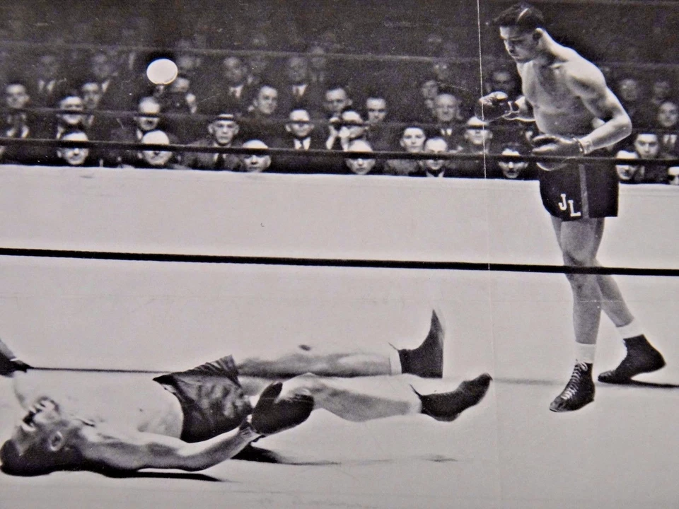 Joe Louis vs Simms 1936 Original Illustrated Current News 19x12 Great Condition - Image 2 of 2