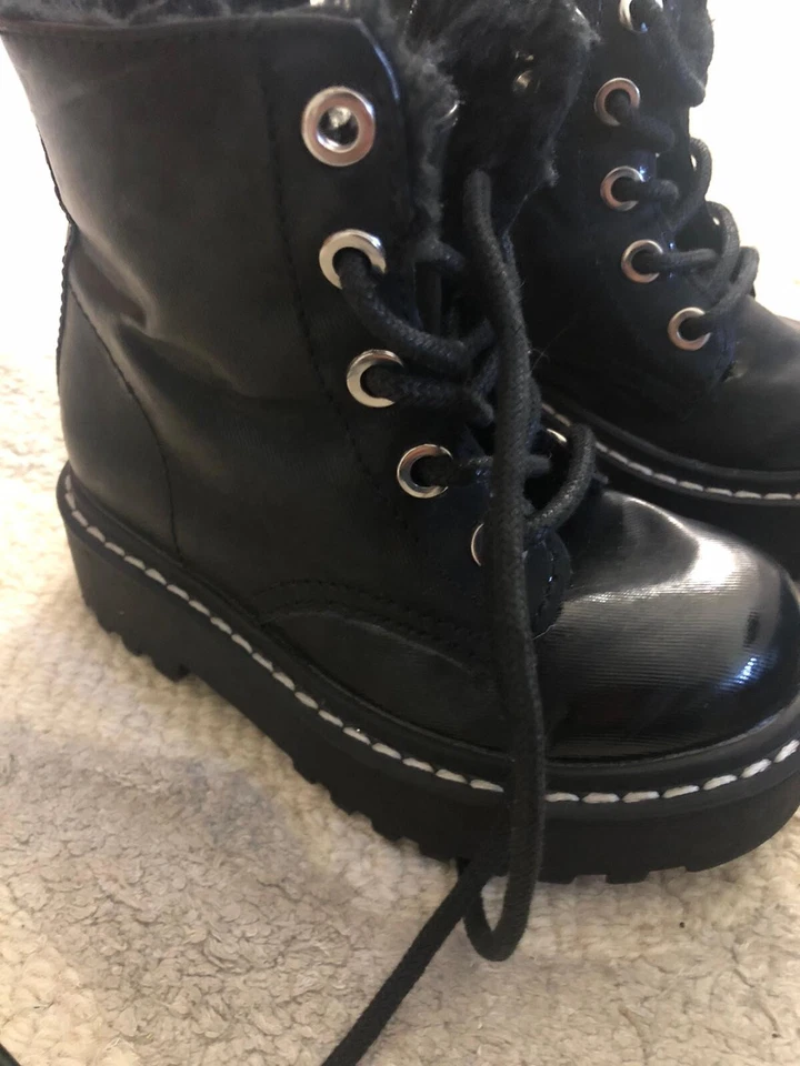 Bota H&M para bebé niña Foto 2 de 4