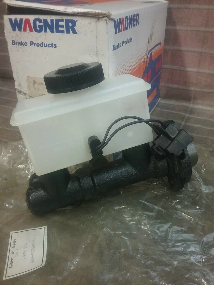 Cilindro maestro de freno Wagner MC105250 Foto 2 de 3