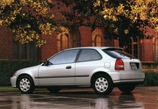 2000 Honda Civic Hatchback Car Auto Ad Promotional Postcard