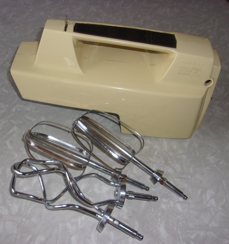 Replacement Oster Regency Kitchen Center Mixer Unit w/beaters/ hooks 970-14A