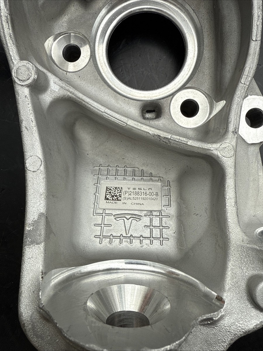 2024-2025 GENUINE Tesla Model Y Front Right Steering Knuckle