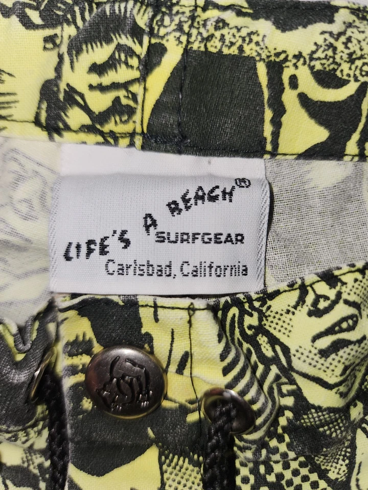 Vintage LIFE ’S A BEACH Surfgear Faces Allover Print Shorts Sz. 30 Waist  - Image 2 of 4