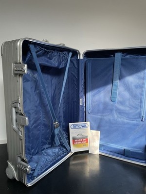 RIMOWA Topas Trolley aus Aluminium mit 2 Rollen  und TSA-Schlössern