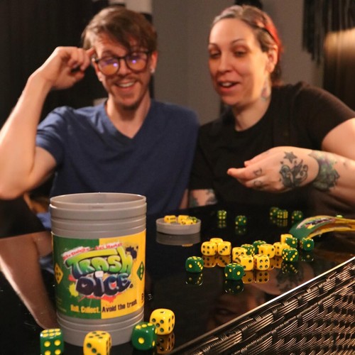 Big Discoveries Trash Dice - Fast-Paced Family Dice Game | Exciting 2-Player ... - Picture 5 of 5