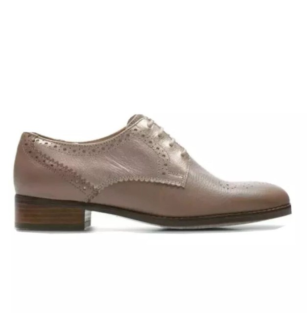 clarks ladies brogues