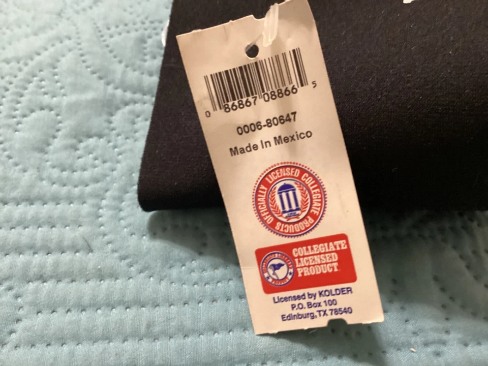 VANDERBILT COMMODORES  NCAA CAN HOLDER,COOLER, KOLDER, NEW/ FREE POSTAGE!! - Image 3 of 4