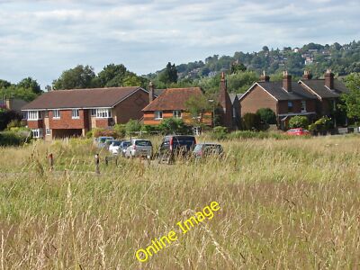 Photo 12x8 Shalford Common Shalford/TQ0046 The houses on the edge of Shal c2014