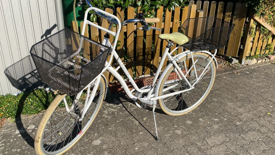 26" Damenfahrrad mit Korb 7 Gänge - Bild 2 von 4