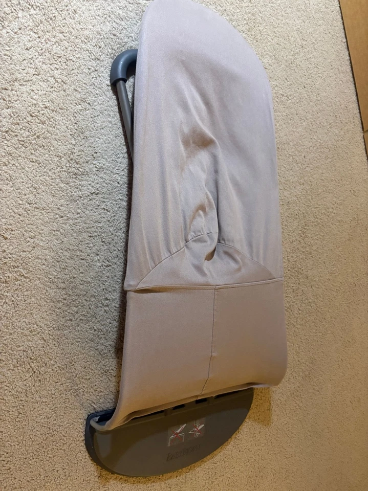 BabyBjörn Cotton Bouncer Bliss - Gris arena Foto 3 de 3