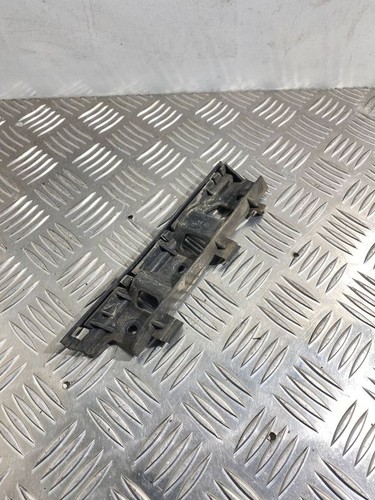 Volkswagen PASSAT B6 2006 Vorne rechts Halterung Stoßstange Stoßfänger vorne