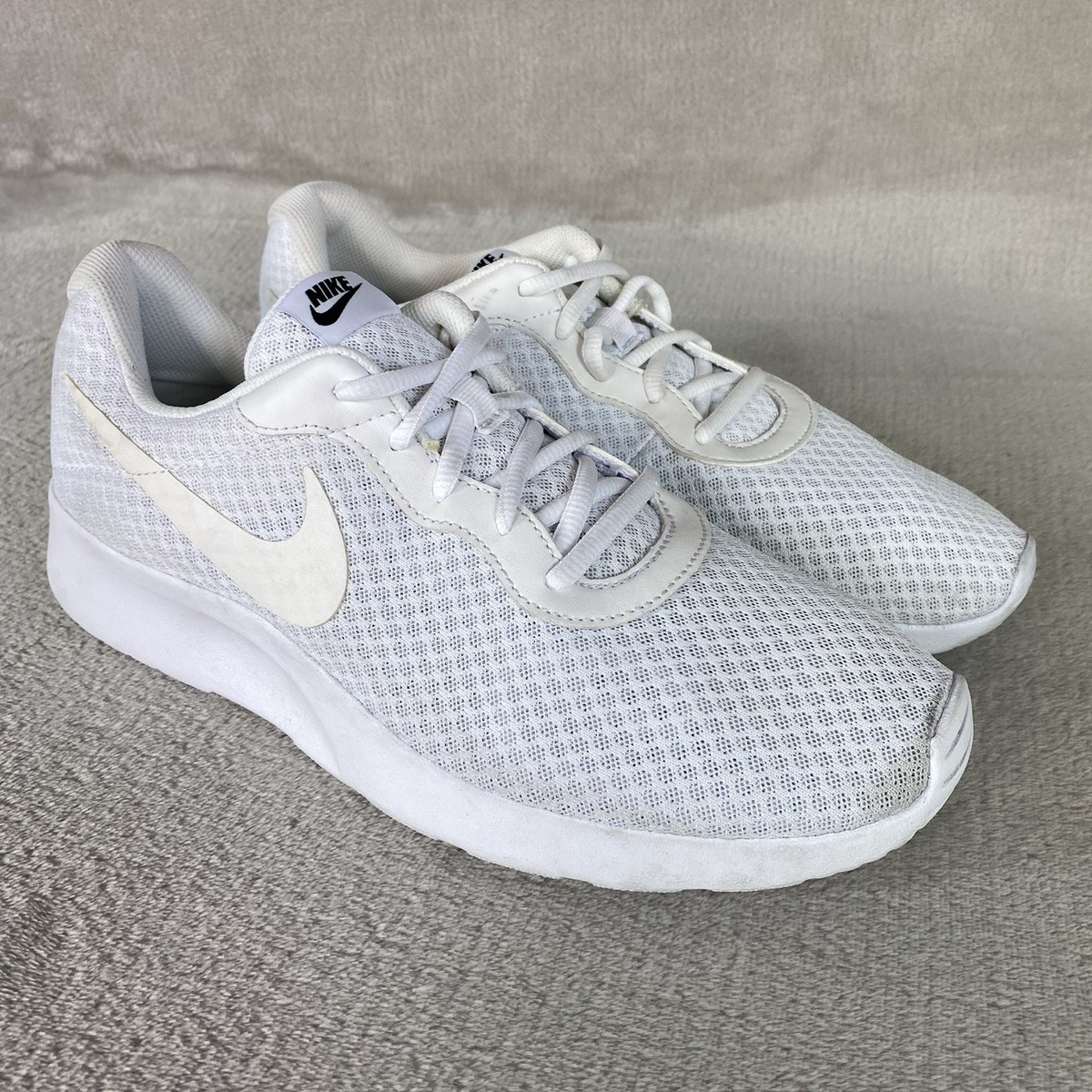 nike tanjun grey ladies