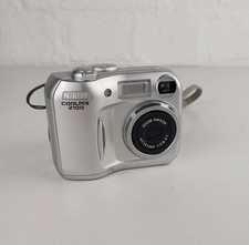Nikon Digital Camera Coolpix 2100 2.0MP Silver #234