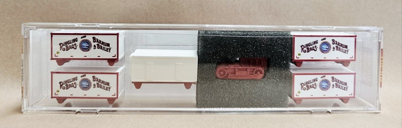 Micro Trains N Ringling Bros & Barnum Bailey Wagon Six Pack Set 46200050 / NEW 