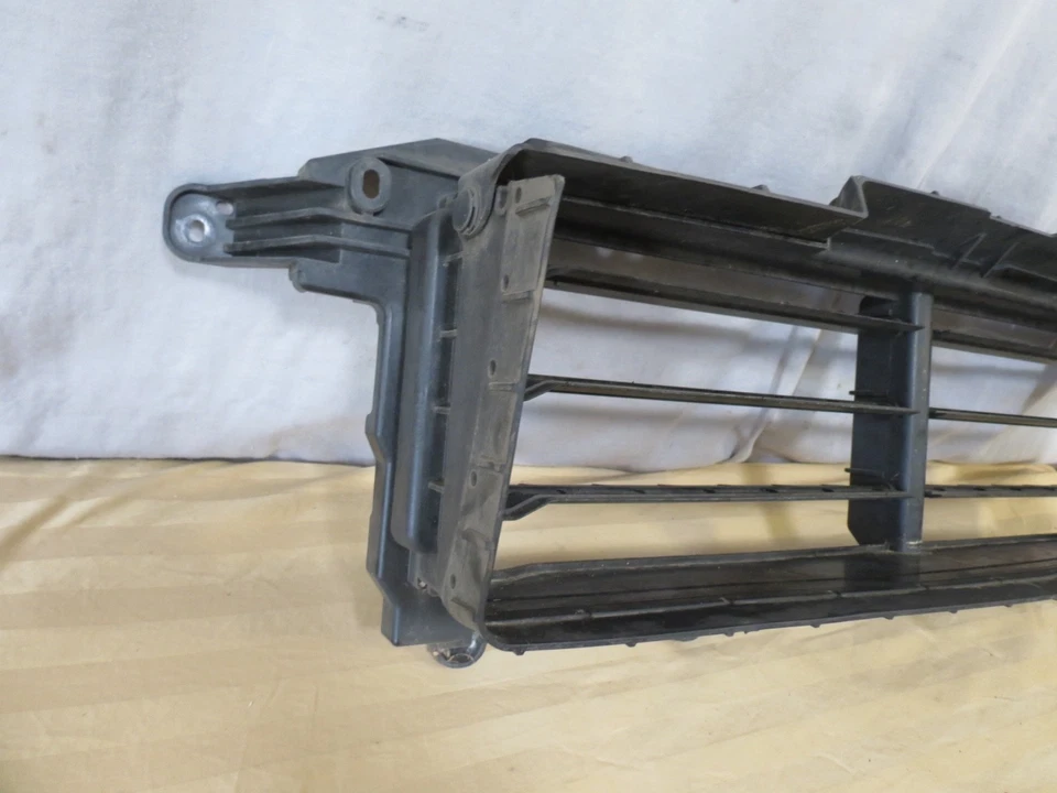 17 18 19 Kia Niro Front Bumper Active Air Shutter Duct Deflector 86958-G5000 Foto 4 de 4