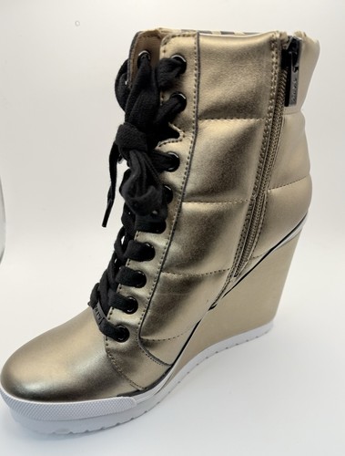 Stivaletti sneaker DKNY "Noho" esclusivi con zeppa metallica taglia 7,5 nuovi con scatola - Foto 3 di 7