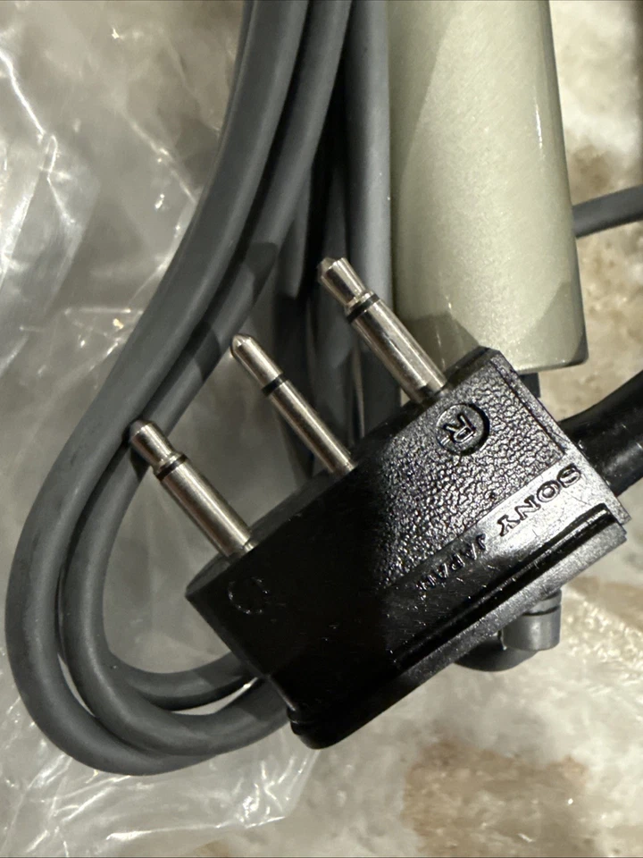 Vintage/retro Sony F-99S Dynamic Stereo Microphone NEW - Image 3 of 3