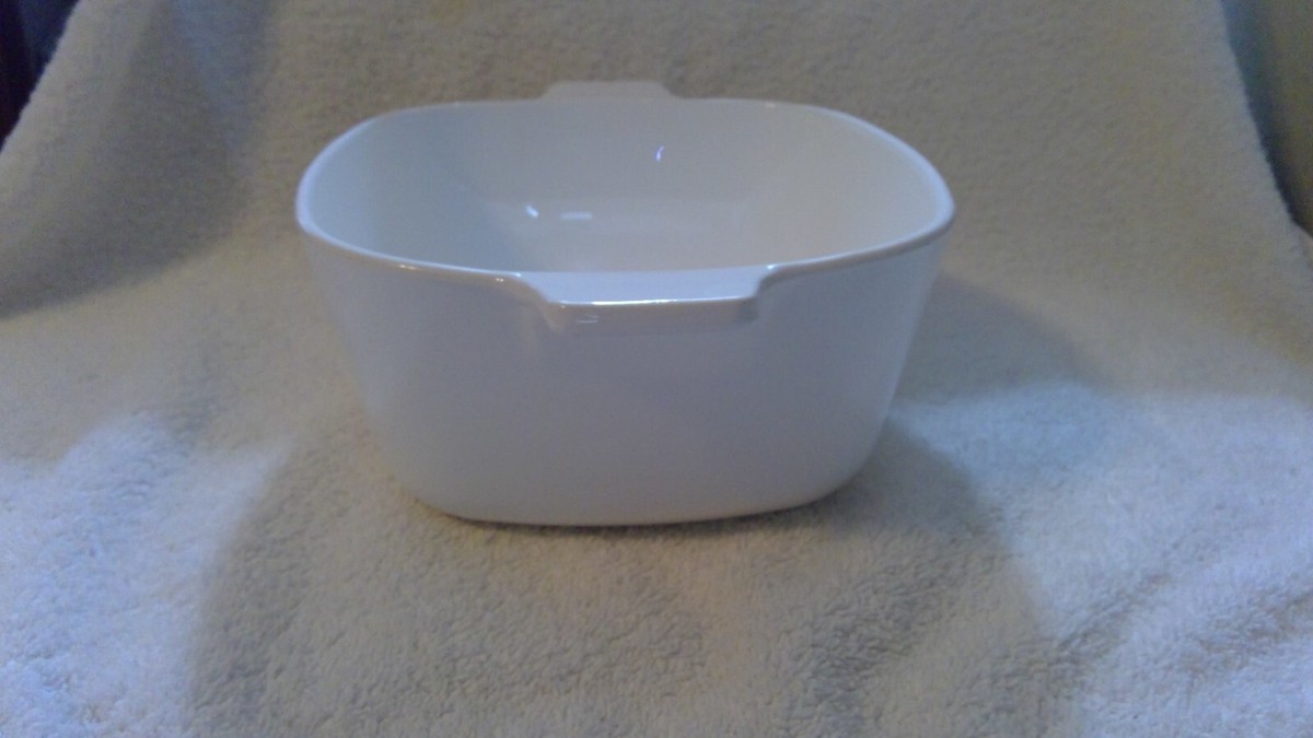 Vintage1966-69 Blue Cornflower 1 3/4-B 56oz Made In Canada