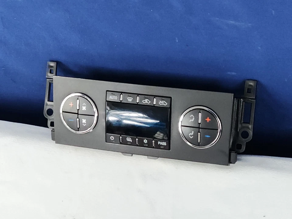 🏅 2007 - 2013 Chevy Tahoe Suburban  GMC Yukon  A/C Heat  Climate Control 🏅 - Image 3 of 4