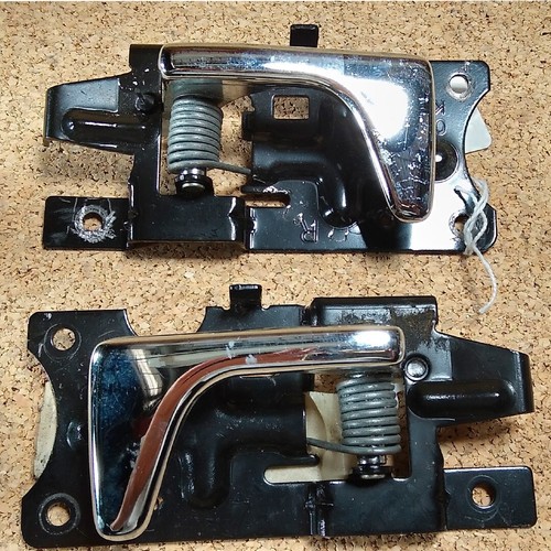 GENUINE LAND ROVER HANDLE INTERIOR FRONT & REAR DISCOVERY II FVC102200 FVC102210 - Picture 2 of 5