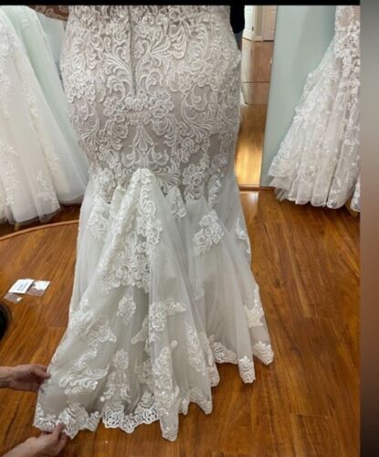 Maggie Sottero Fiona Wedding Dress - Picture 4 of 8