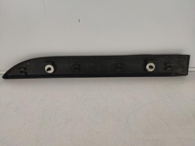 Bande De Garniture De Porte Arrière Droite Pour AUDI A3 8P 2.0 TFSI 2008 - Occasion