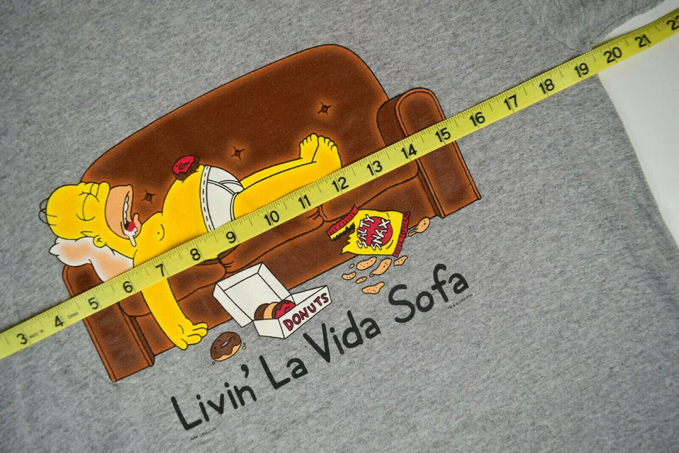 Camiseta Vintage Talla S/M Y2K Simpson Homer Simpson Livin La Vida Sofá c.2001 Foto 4 de 4