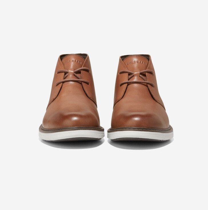 Men Cole Haan The Go-To Lace Chukka Leather Boots Woodberry  display picture 3