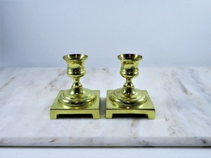 Brass-Candle-Holders-Pair-Short-Tapers-Vintage-1960s-Square-Base-Classic-Turned