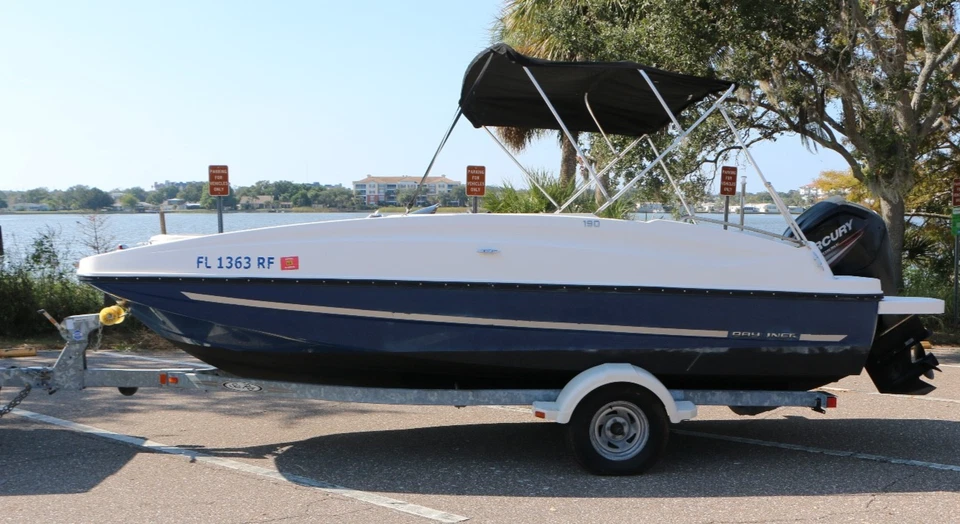 2016 Bayliner 190 with Trailer - Runs Good - Needs Upholstery - No Reserve - Image 2 of 4