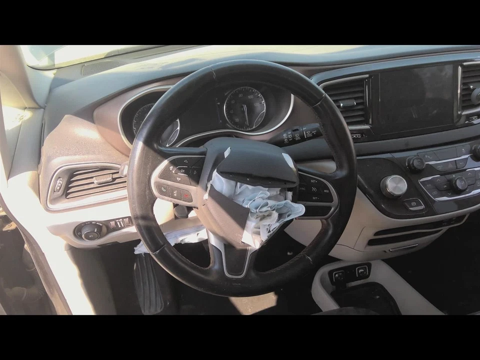  2017 - 2023 CHRYSLER PACIFICA  Steering Column Without Adaptive Cruise  - Image 2 of 4