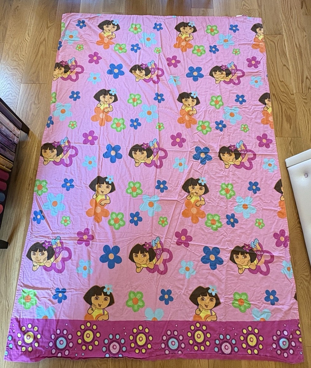 2008 Dora the Explorer Flowers Twin Size Bedsheet 62