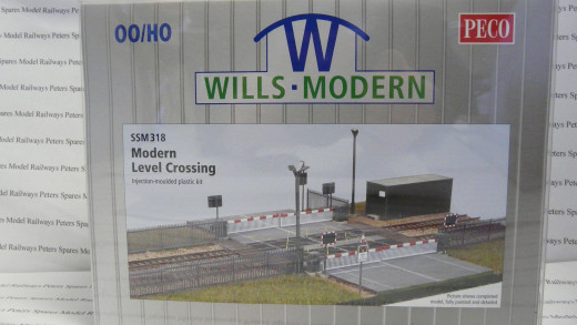 Wills SSM318 Modern Level Crossing Plastic Kit OO Gauge
