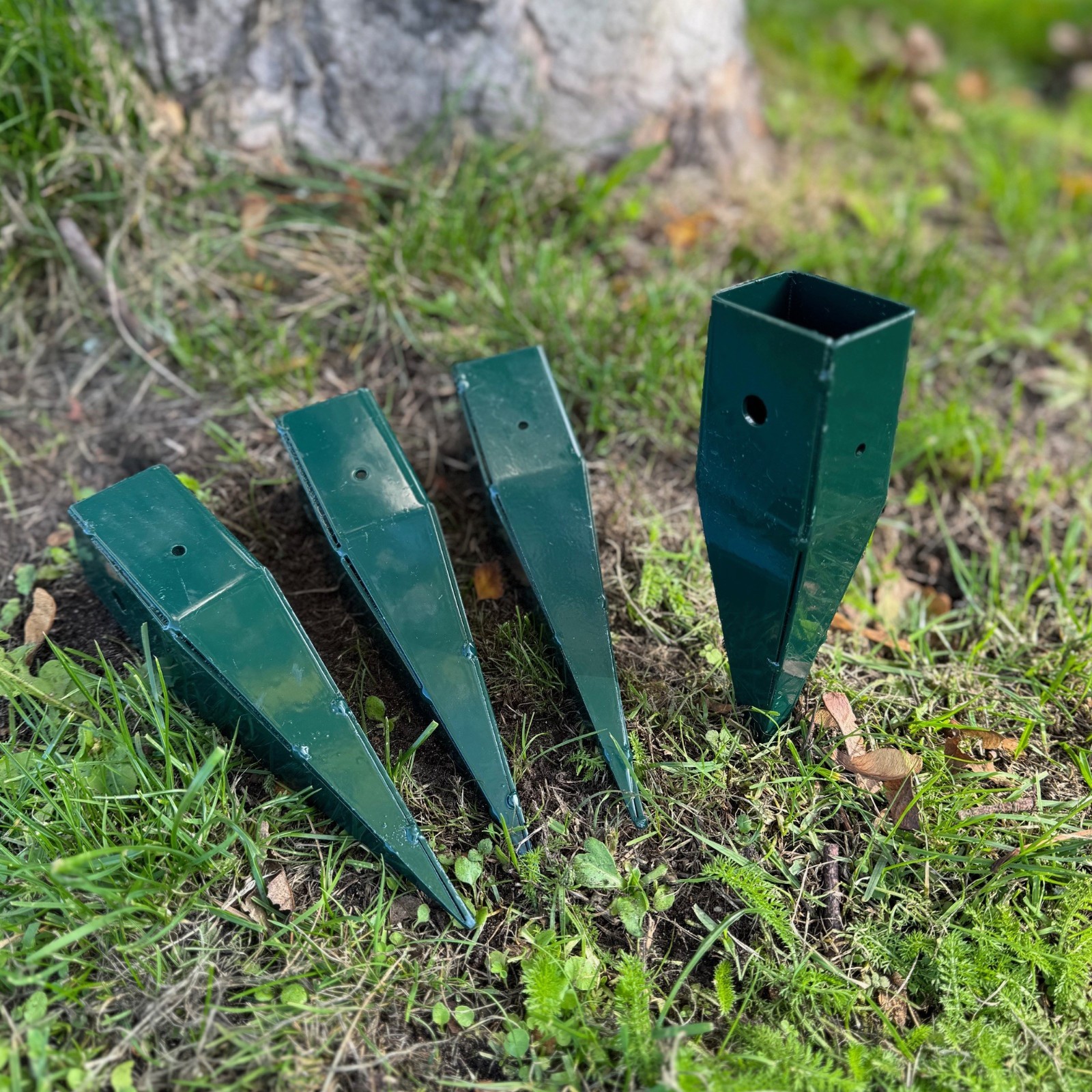4.5cm Metal Ground Spikes for Wooden Garden Arch (Pack of 4) Arbour Fixings