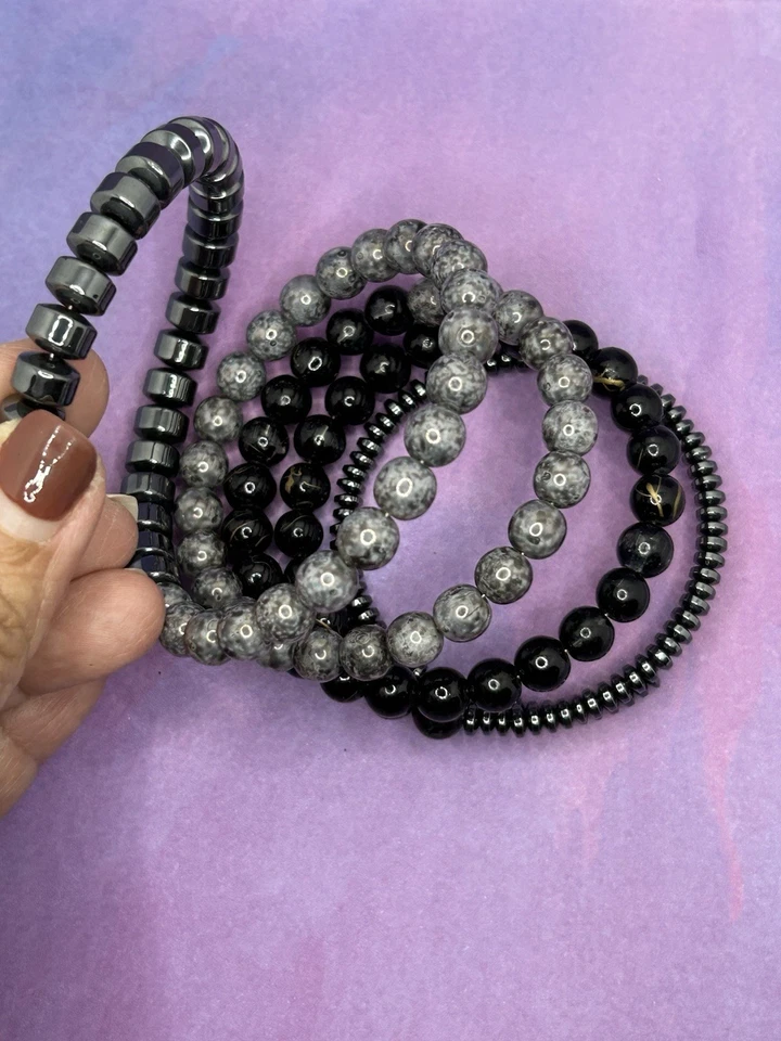 Pulsera envolvente hematita negra gris bobina de cuentas pila de alambre expandible Foto 3 de 4