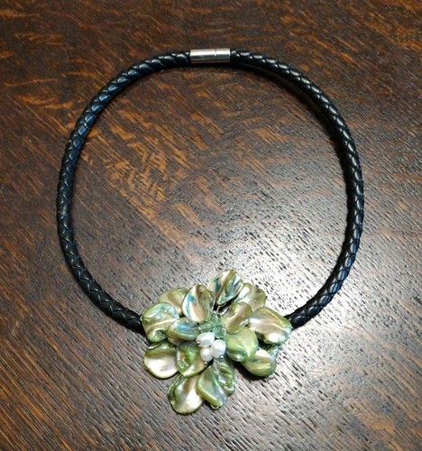 Green Shell Flower Pearl Pendant Black Faux Leather Choker Necklace