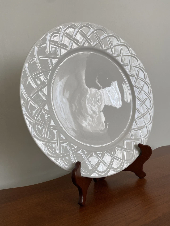 Plato para servir “PICNIC” de Oneida 12 pulgadas diseño de celosía blanca muy bueno Foto 3 de 4