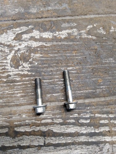 2016 16 15-22 Honda CBR300R CBR300 Engine Drive Sprocket Cover Bolts Set - Picture 2 of 9