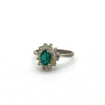 Vintage Style Green Emerald Color Halo Cocktail Ring Silver Tone Missing Stone