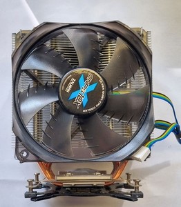 Zalman CNPS10X Optima CPU Kühler Lüfter Incl. Sockel